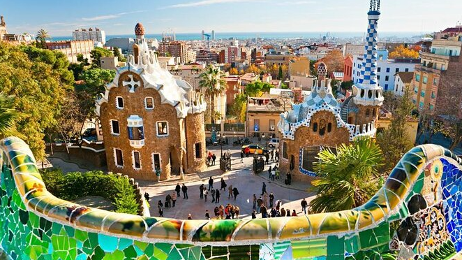 Park Güell Barcelona, Spanyol: Keajaiban Arsitektur Gaudí yang Memikat